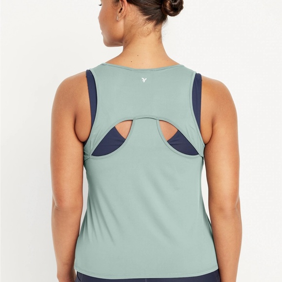 Black cutout tank - Picture 6 of 6